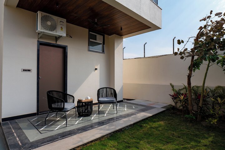 Terrace/Patio 16 of 25