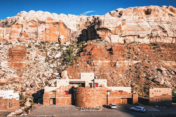 Property Grounds 89 of 97