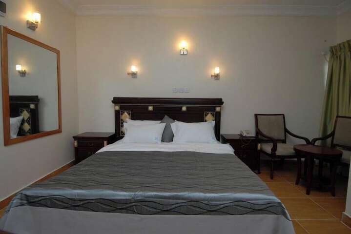 Room 4 of 58