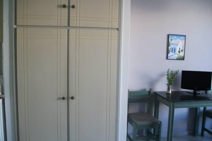Room 19 of 48