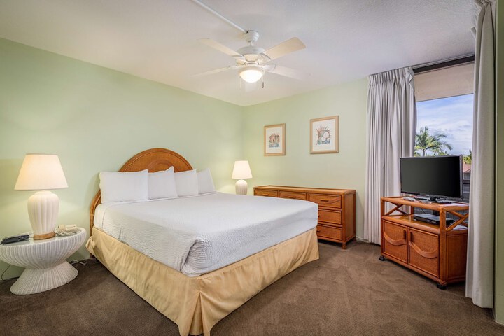 Room 3 of 82