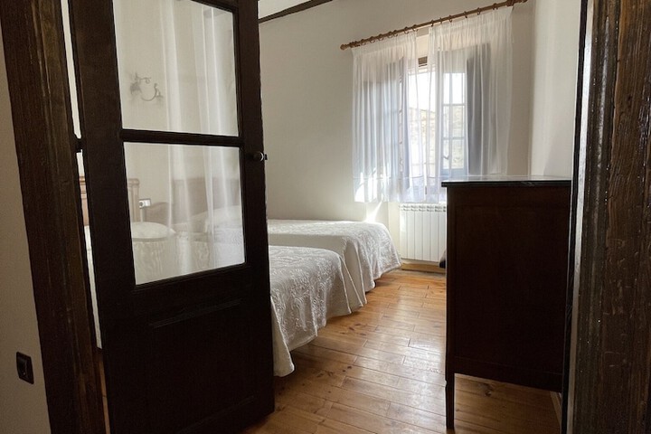 Room 21 of 57