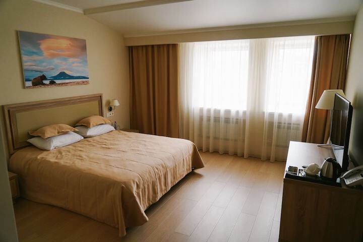 Room 18 of 31