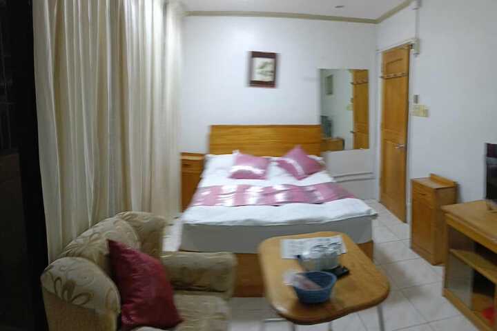 Room 3 of 11