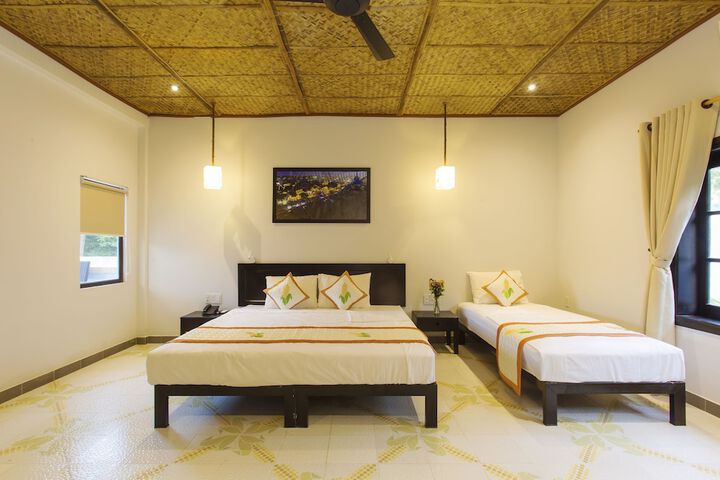 Room 12 of 26