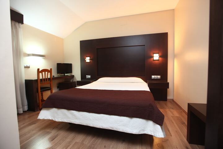 Photo of Hotel Anabel Baza