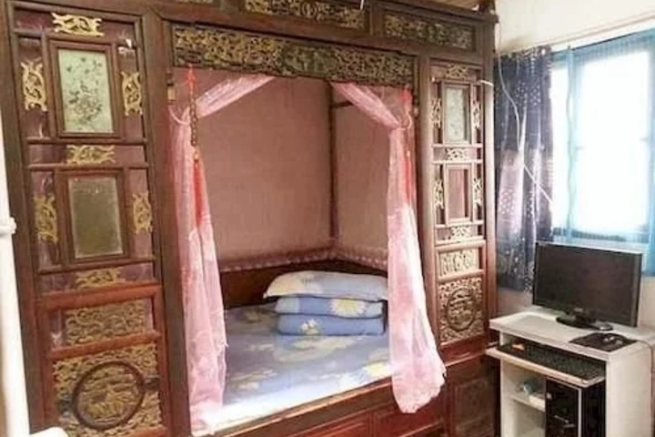 Xitang Lazy Bugs Home