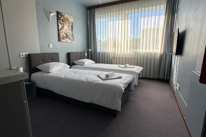 Room 19 of 84