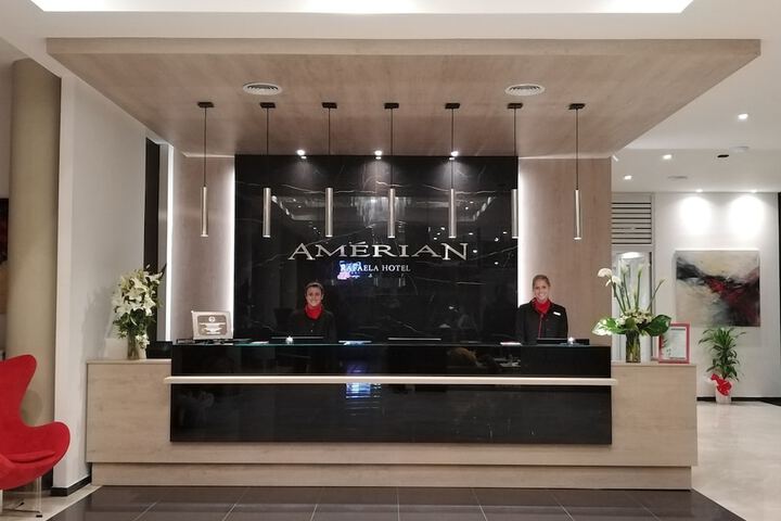 Hotel Interior 8 of 28