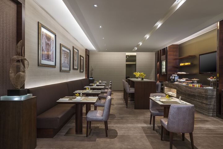 Dining Photos