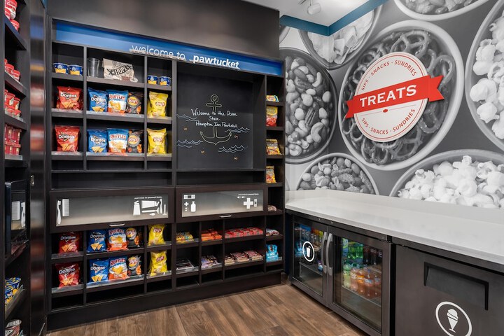 Snack bar