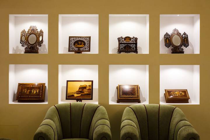 Guest Lobby
