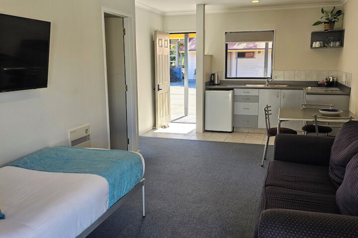 Room 18 of 78