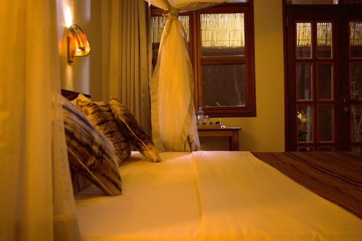 Room 14 of 30