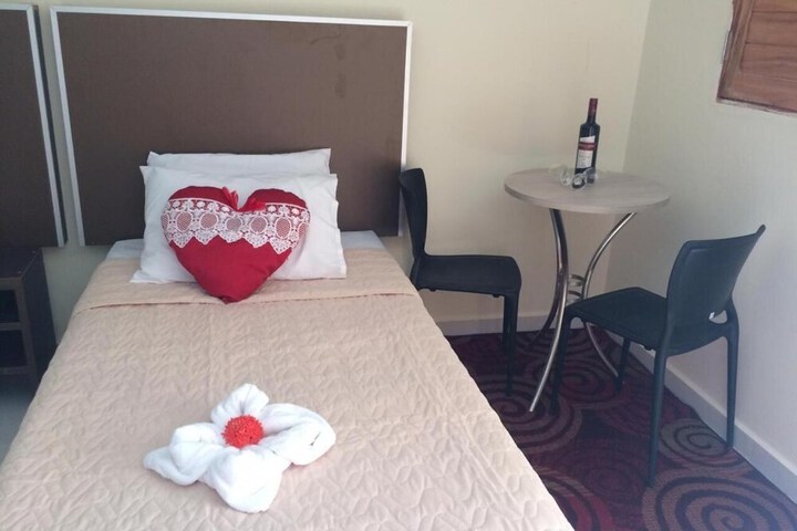 Room 14 of 82
