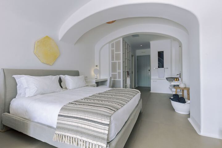Room 93 of 225