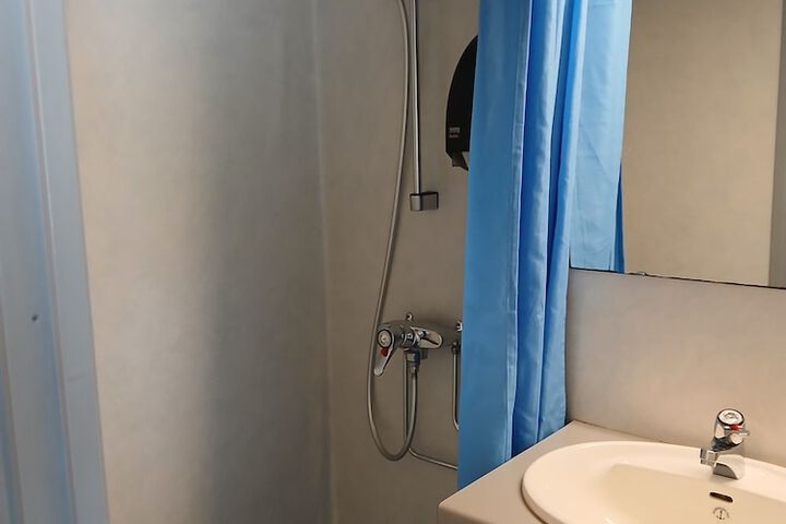 Room 18 of 21