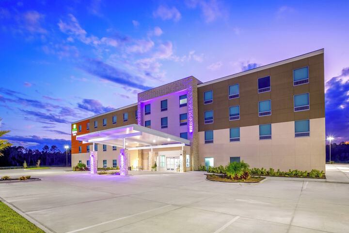 Hotel 43 of 52