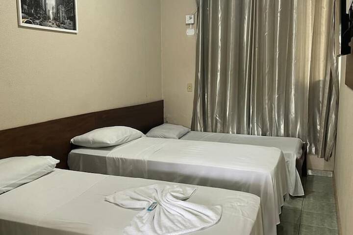 Room 6 of 35