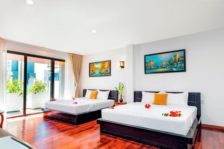 Room 25 of 141