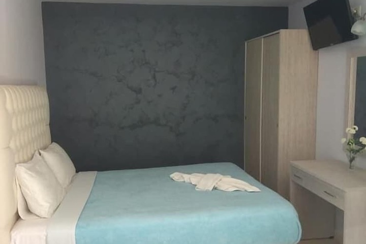 Room 9 of 41