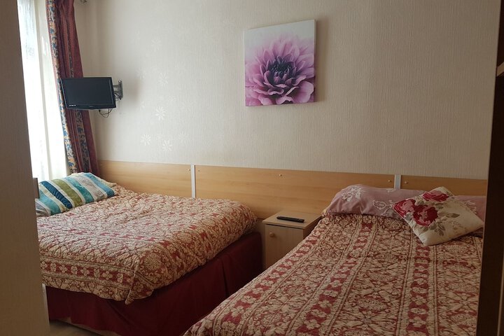 Room 12 of 22