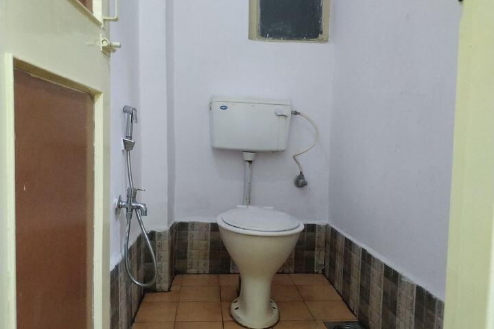 Room 52 of 72