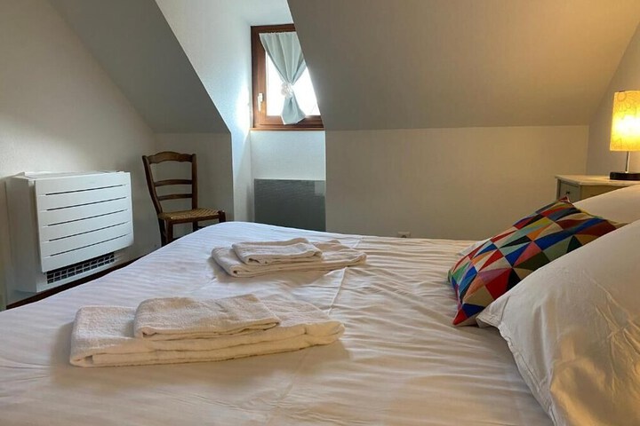 Room 19 of 86