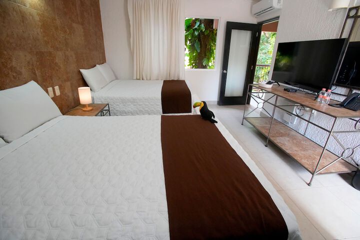 Room 8 of 63