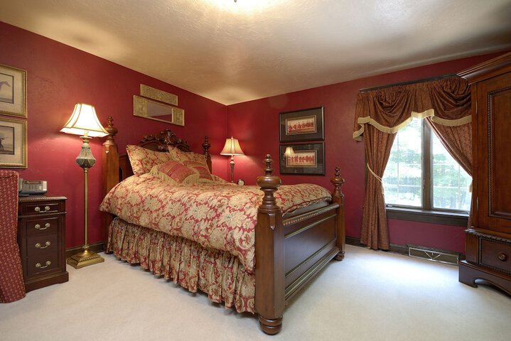 Room 5 of 46