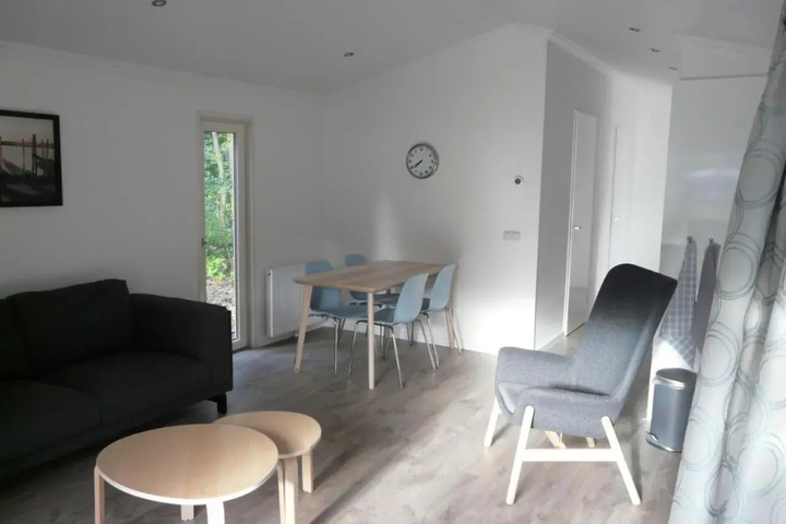 Room 4 of 13