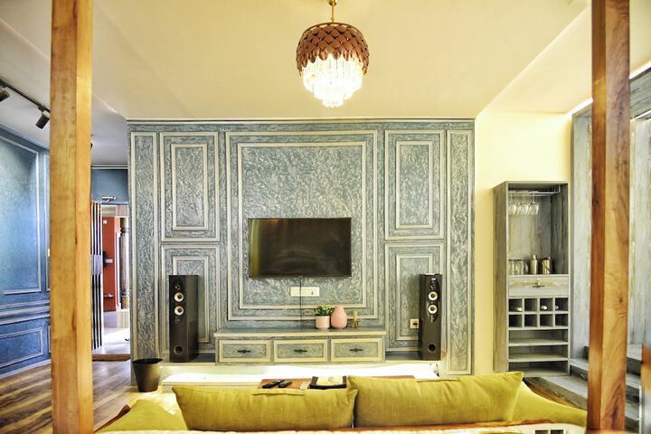Room 8 of 51