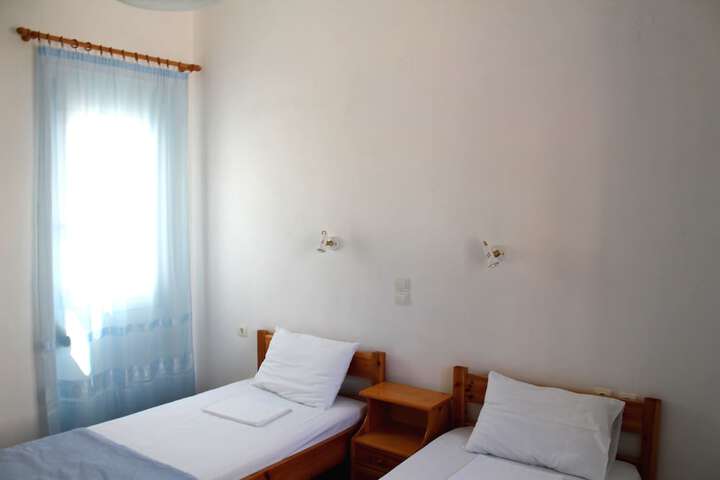 Room 2 of 71