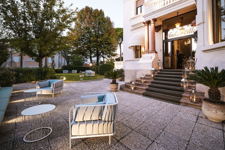 Terrace/Patio 124 of 127