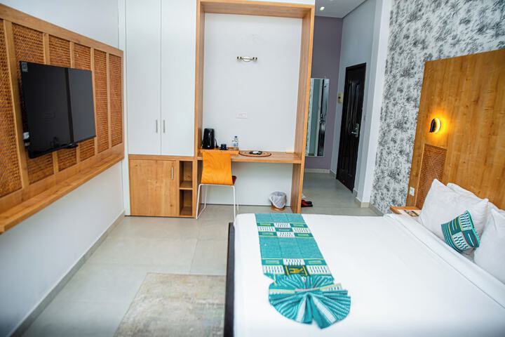 Room 28 of 85