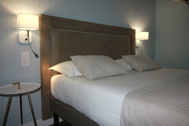 Logis Hôtel Lodge la Valette