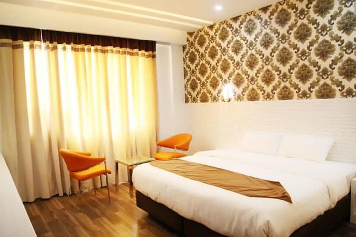 Room 7 of 26