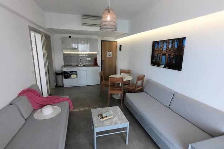 Room 9 of 20