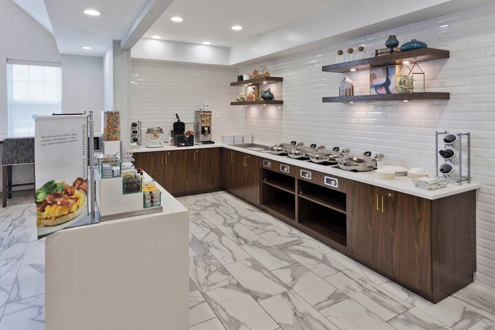 Breakfast/Coffee Service 58 of 62