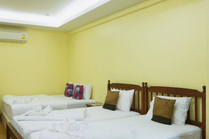 Room 16 of 113