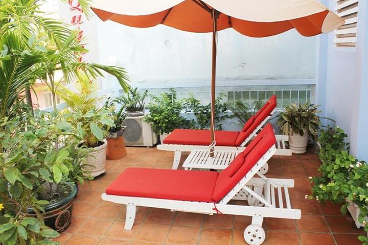 Ngoc Hue Hotel