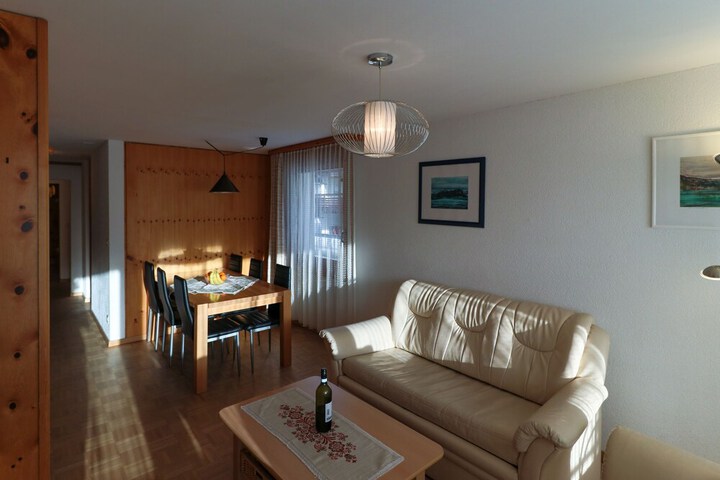 Room 51 of 169