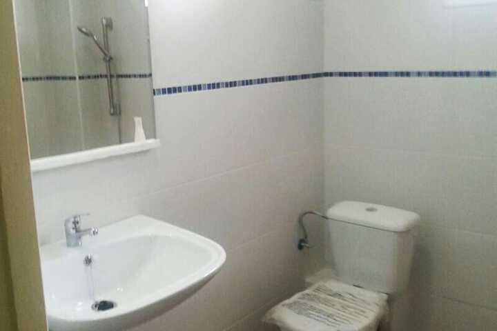 Room 10 of 25