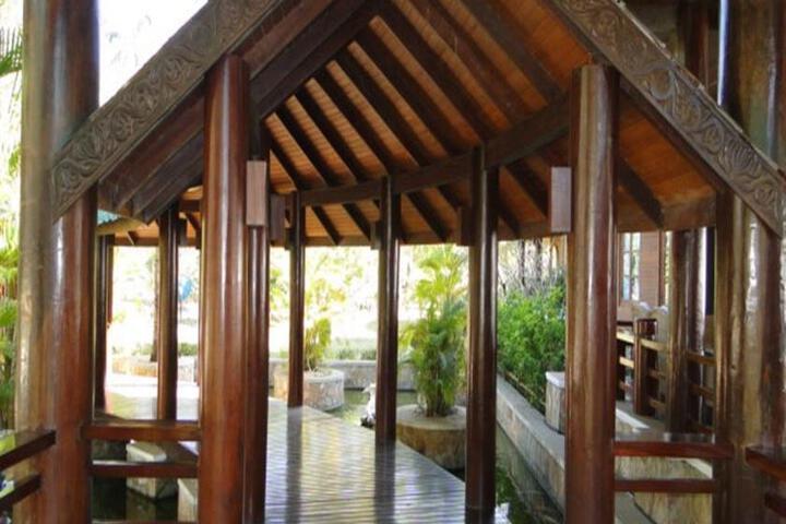 Central Hotel Ngwe Saung