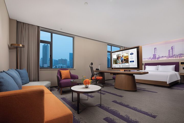 Room 18 of 22