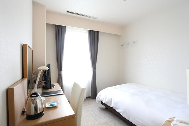 Room 11 of 52