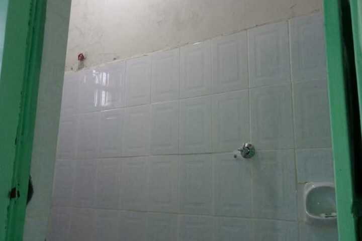 Room 8 of 17