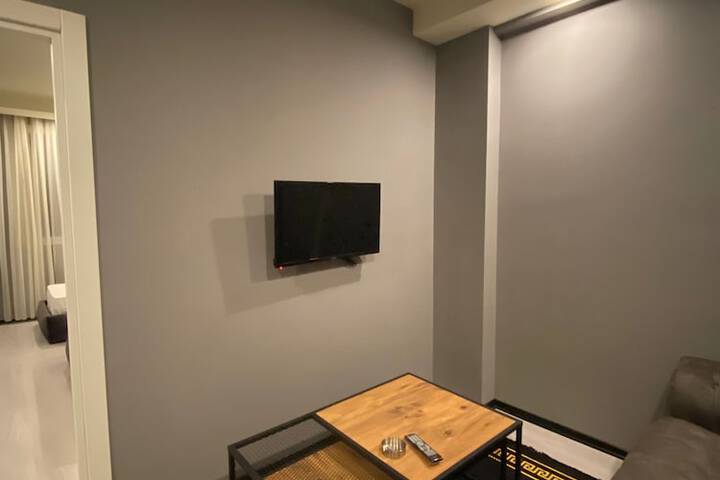 Room 10 of 31