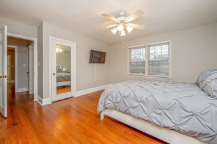 Room 16 of 24