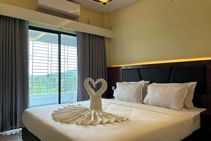Room 34 of 82